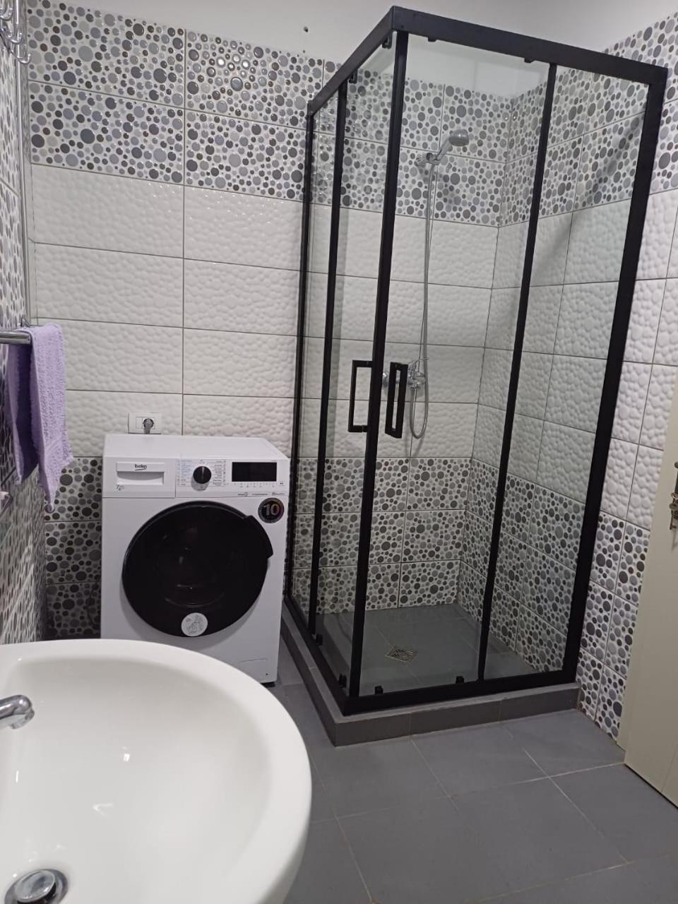Apartamento Tushemisht Apartament *